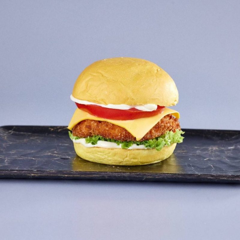 Crunchy Chicken burger 
